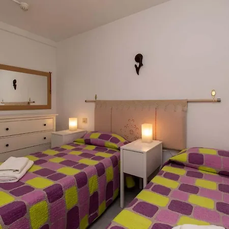 Playa Honda 6 - One Bed With Pool View Apartman Playa de las Américas